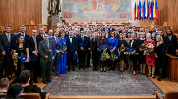 Profesorský titul převzaly i dvě osobnosti z FN Olomouc